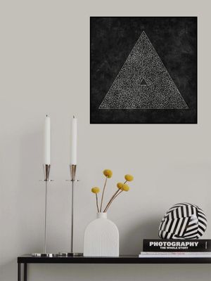 The Pyramid Maze Escape