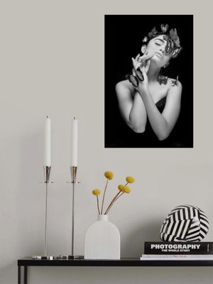 PASSION OF ELEGANCE IN MONOCHROME