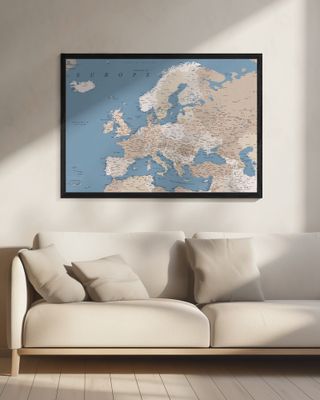 Amias detailed map of Europe