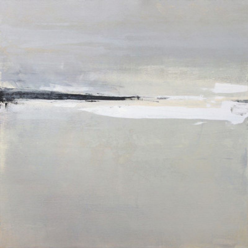 Serene Horizon with Soft Gray and White Tones