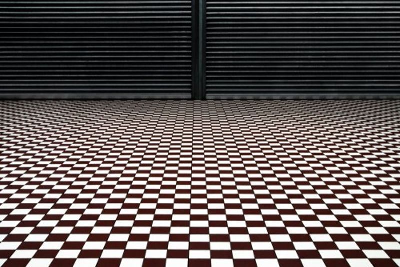 the hypnotic floor