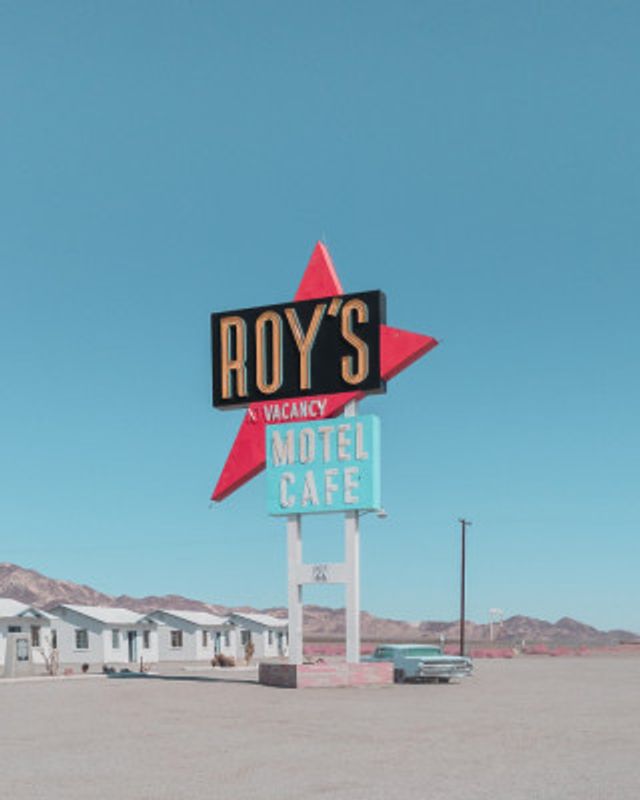Roy's Motel Cafe Retro Sign