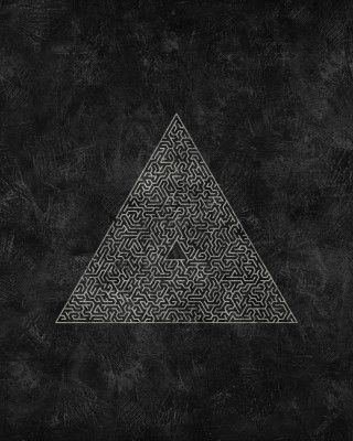 The Pyramid Maze Escape