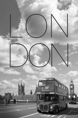 Busses in London | Text &amp; Skyline
