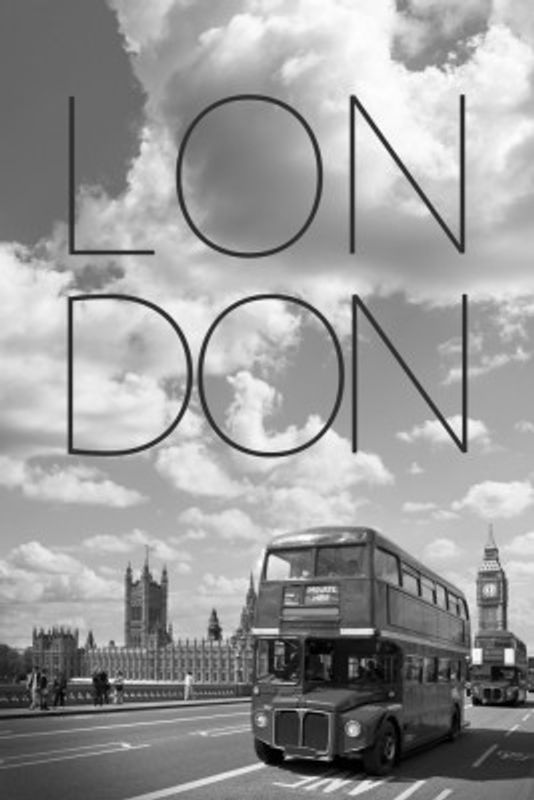 Busses in London | Text &amp; Skyline