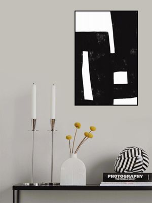 Black and White Maze