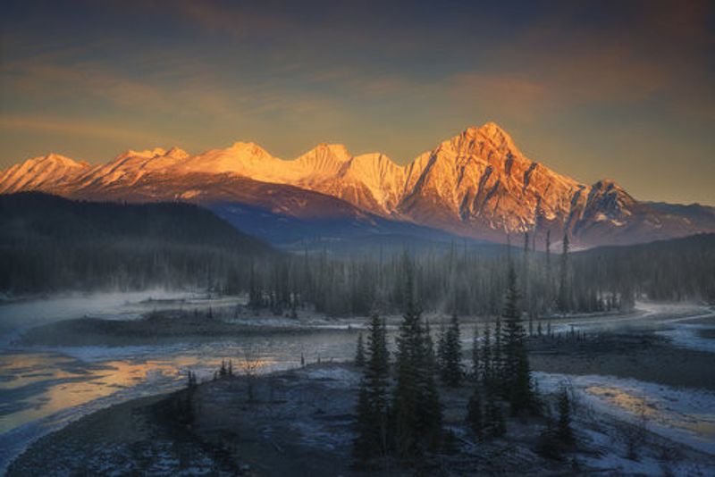 Pyramid Mountain, Canada