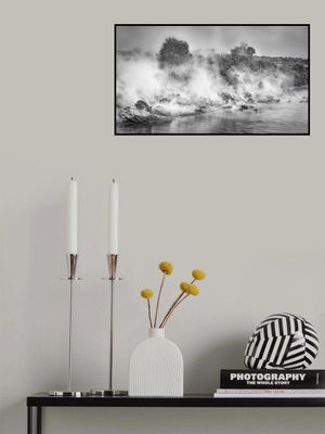 The crossing amidst the dust