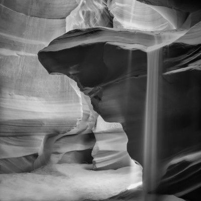 MONOCHROME ANTELOPE CANYON Pouring Sand