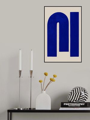 Blue Geometric Curve