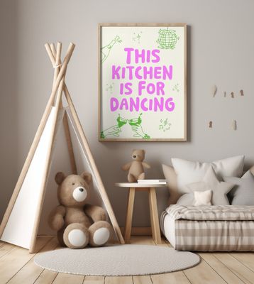 This kitchen is for dancing - creme/pink