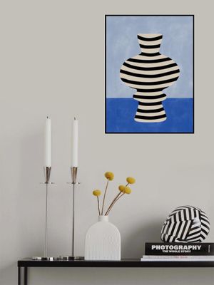 Striped Vase Illusion