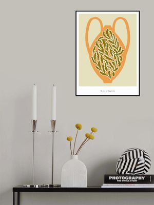 Leafy Amphora Design