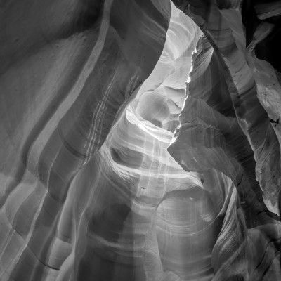 MONOCHROME ANTELOPE CANYON Daylight