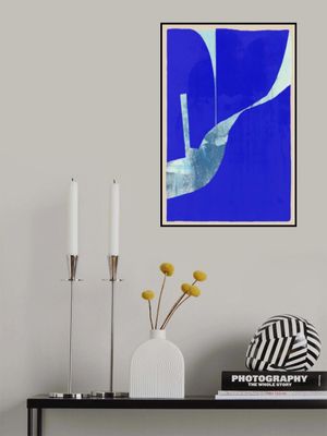 Blue Background With A Dynamic White Curve