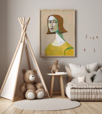 Brunette Lady with the Look