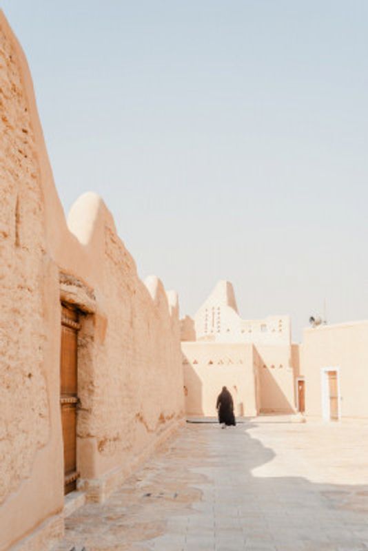 Arabian street scene 2