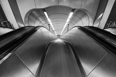 escalator