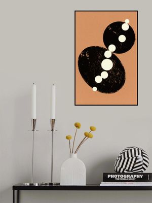 Bold Black and White Circles