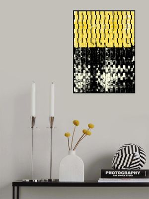 Dynamic Pattern of Yellow and Black