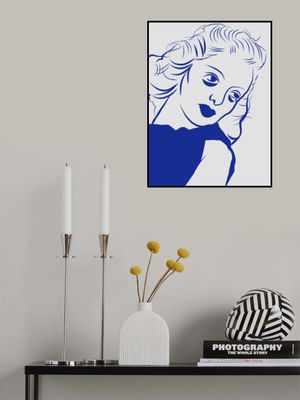 Minimalist Line Drawing of a Woman Face