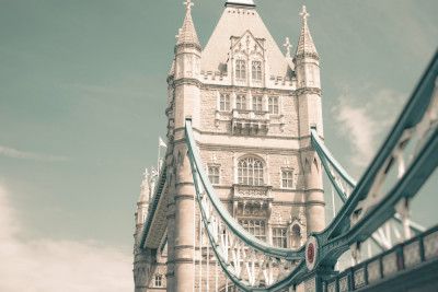 Towerbridgeminth Size24x36