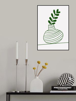 Verdant Vase Lines