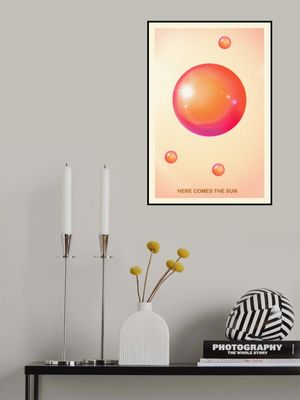 RETRO GRAPHIC NO.4 / HERE COMES THE SUN