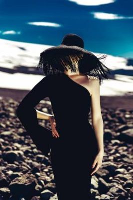 Elegance in Contrast