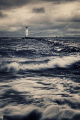 The lighthouse and the sea