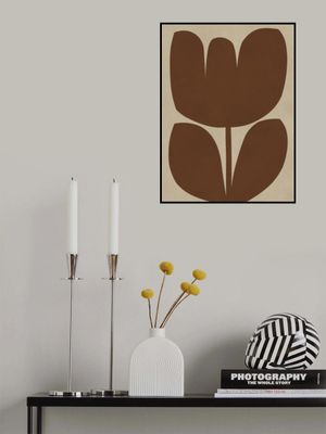 Bold Tulip Silhouette