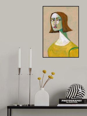 Brunette Lady with the Look