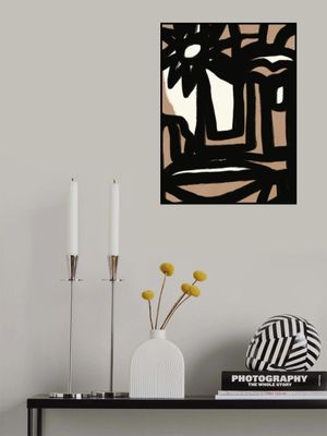 Bold line composition 10