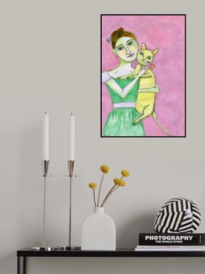 Lady with yellow cat
