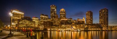 BOSTON Fan Pier Park &amp; Panoramic Skyline in the evening