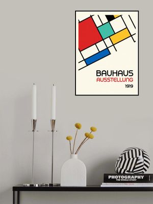 Bauhaus Geometric Design Retro