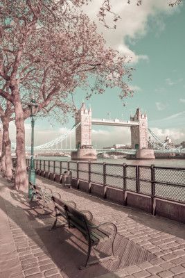 LONDON Thames Riverside &amp; Tower Bridge | urban vintage style