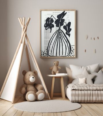 Minimalist leaves in a chunky vase