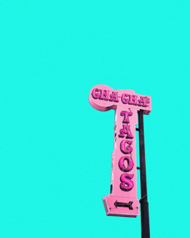 Cha-Cha's Tacos Sign