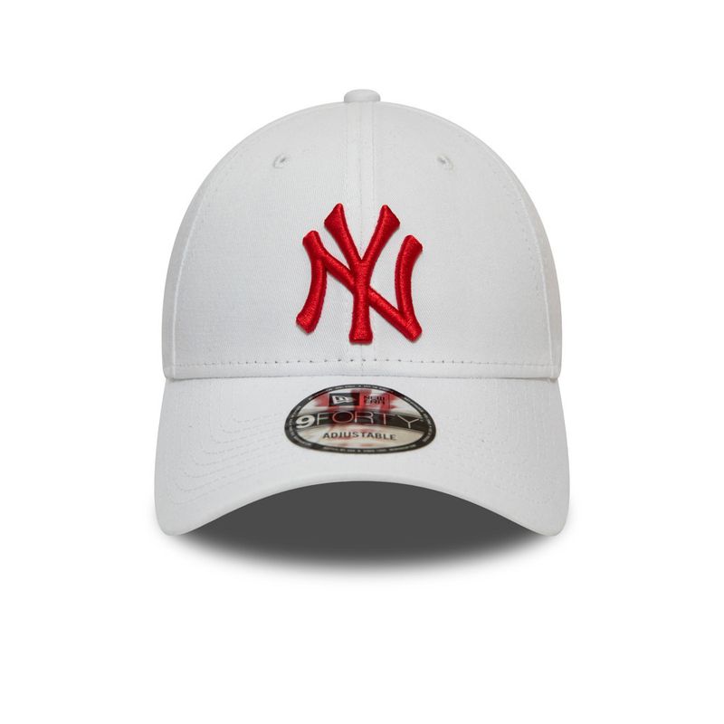 9forty New York Yankees League Essential White från New Era