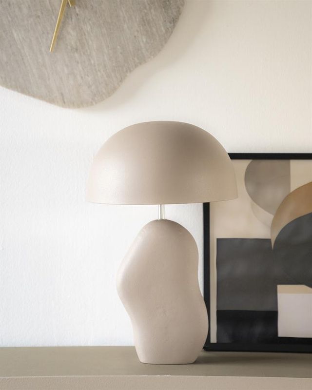 By Boo Aizu Bordslampa - Mullvad