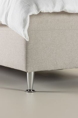 Venture Home Säng Mesa