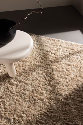 Venture Home Leiko Matta