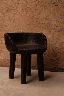 Bazar Bizar The Sit Happens Låg Stol - Mörk Valnöt