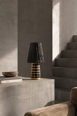 Bazar Bizar The Naxos bordslampa - svart natur