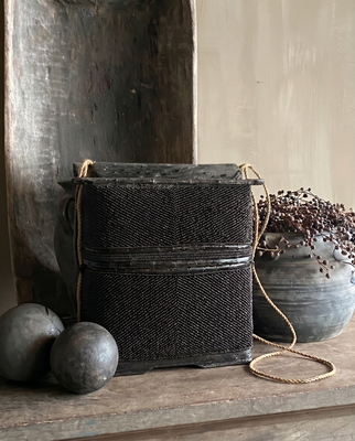 Bazar Bizar The Beaded Treasure Box - Svart
