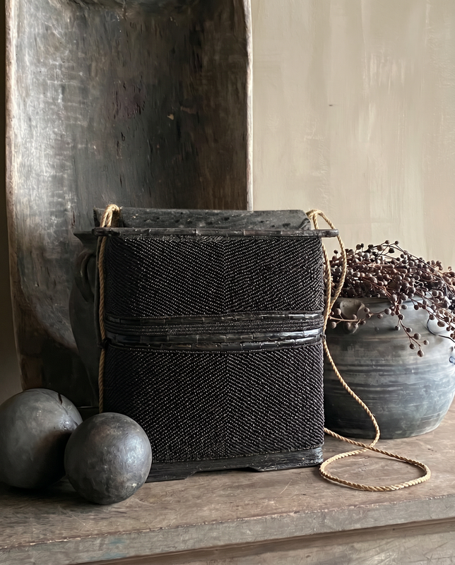 Bazar Bizar The Beaded Treasure Box - Svart