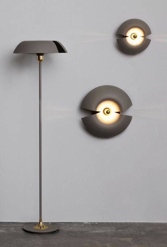 AYTM Cycnus Vägglampa Svart, Guld Ø45 cm