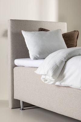 Venture Home Säng Mesa