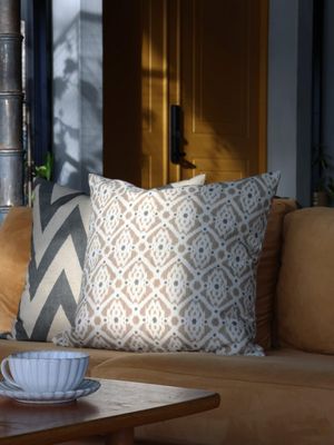 Svanefors Ikat Kudde Beige 50x50 cm